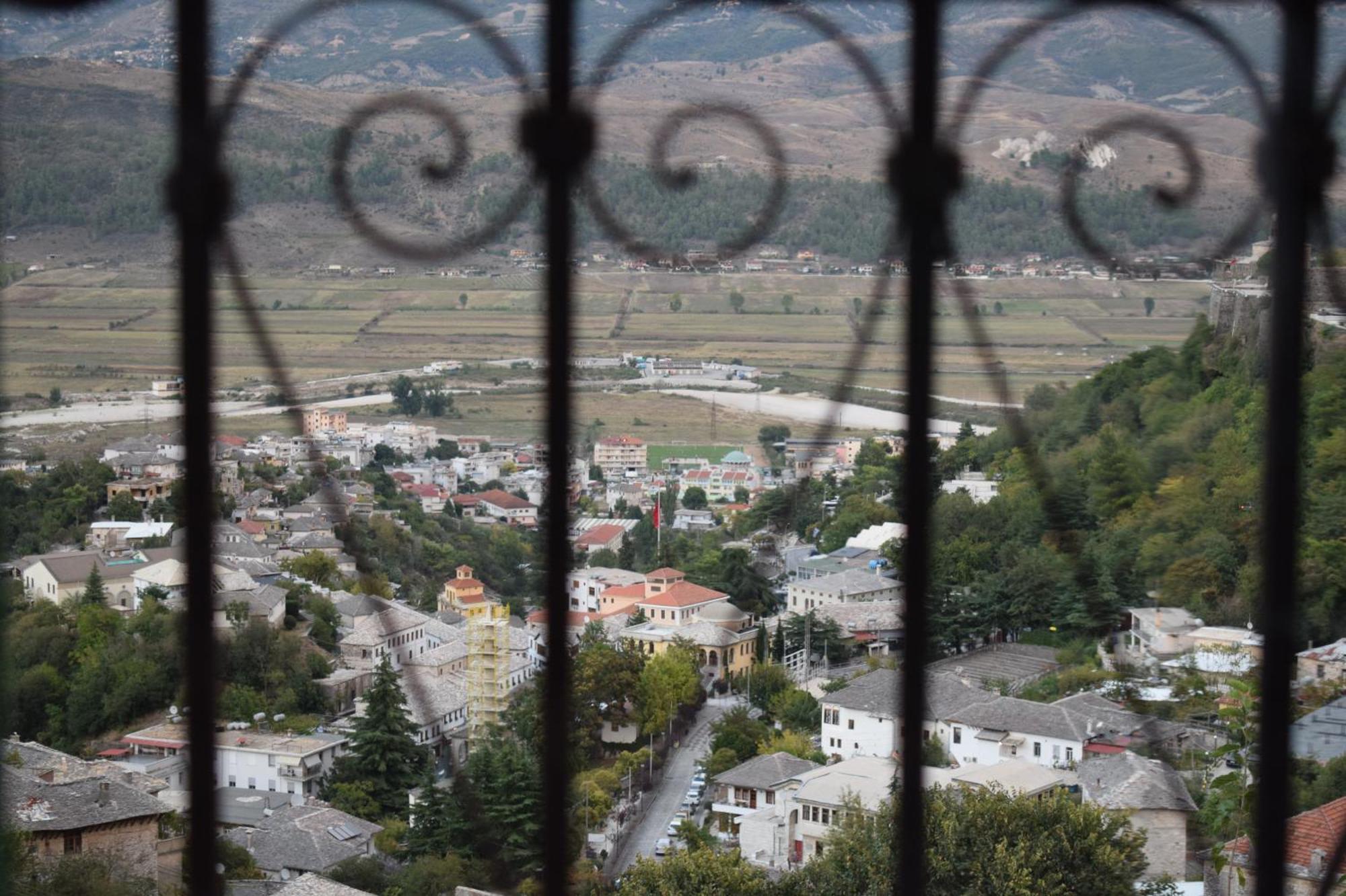 Braja House Hotell Gjirokastër Exteriör bild