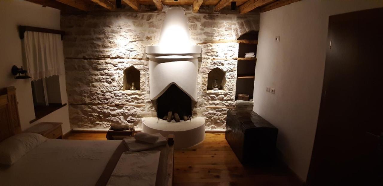 Braja House Hotell Gjirokastër Exteriör bild