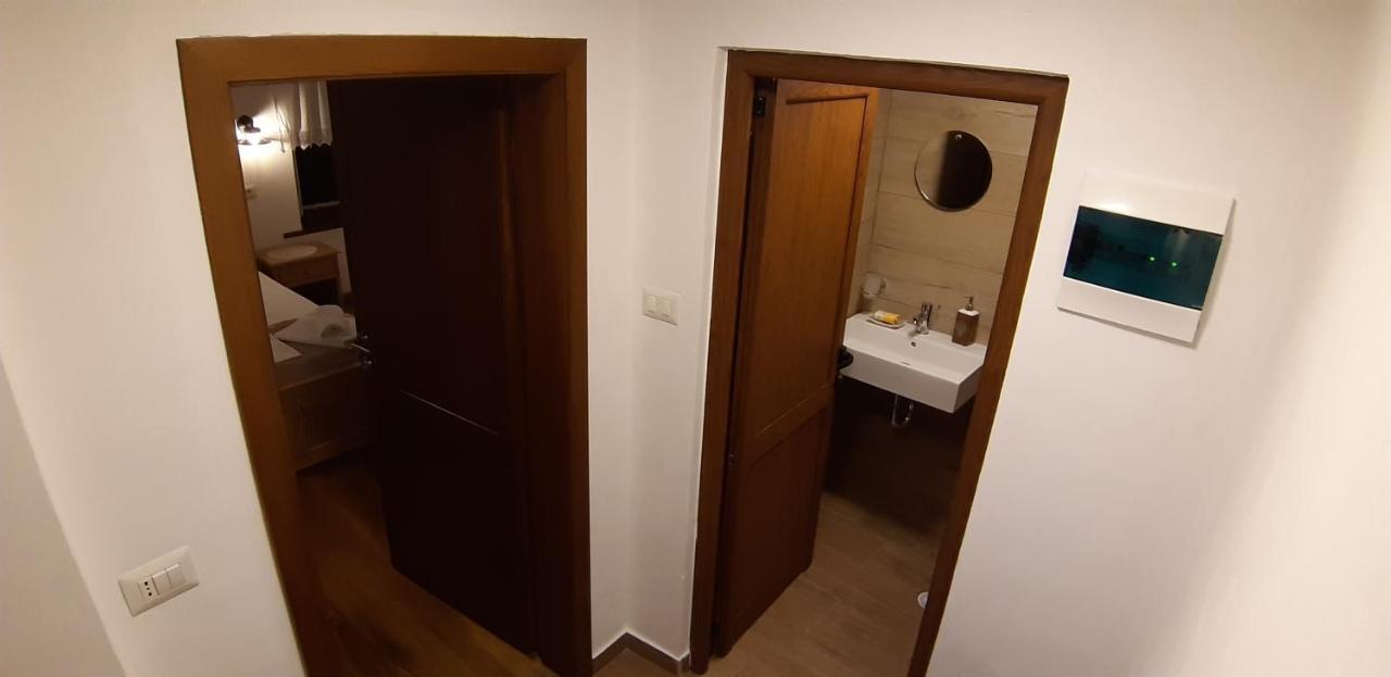 Braja House Hotell Gjirokastër Exteriör bild